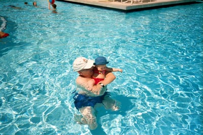 Emma is introduced to the swimming pool for the first time !