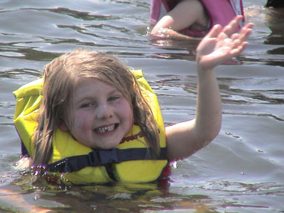 We go to Lake Wyle on Tracey & Chester's boat, just outside Charlotte 2007