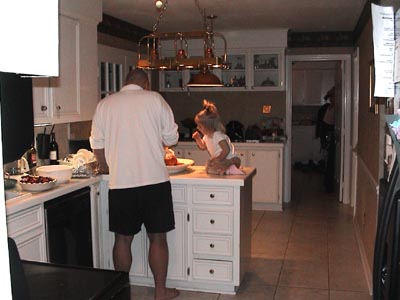 Emma and Stewart cutting the turkey