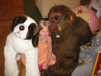 Emma finds some animal friends on the 5th floor at Harrods